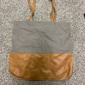 Cute linen/leather tote
